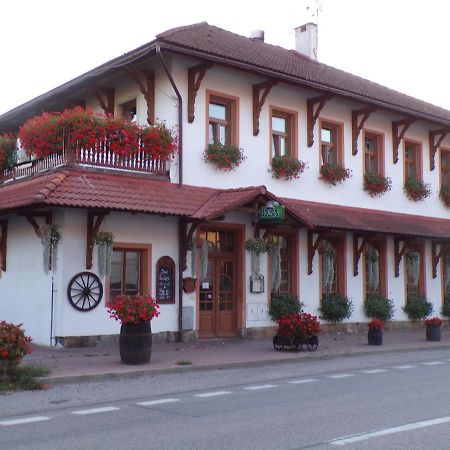 Penzion Restaurace U Helferu Libuň Buitenkant foto