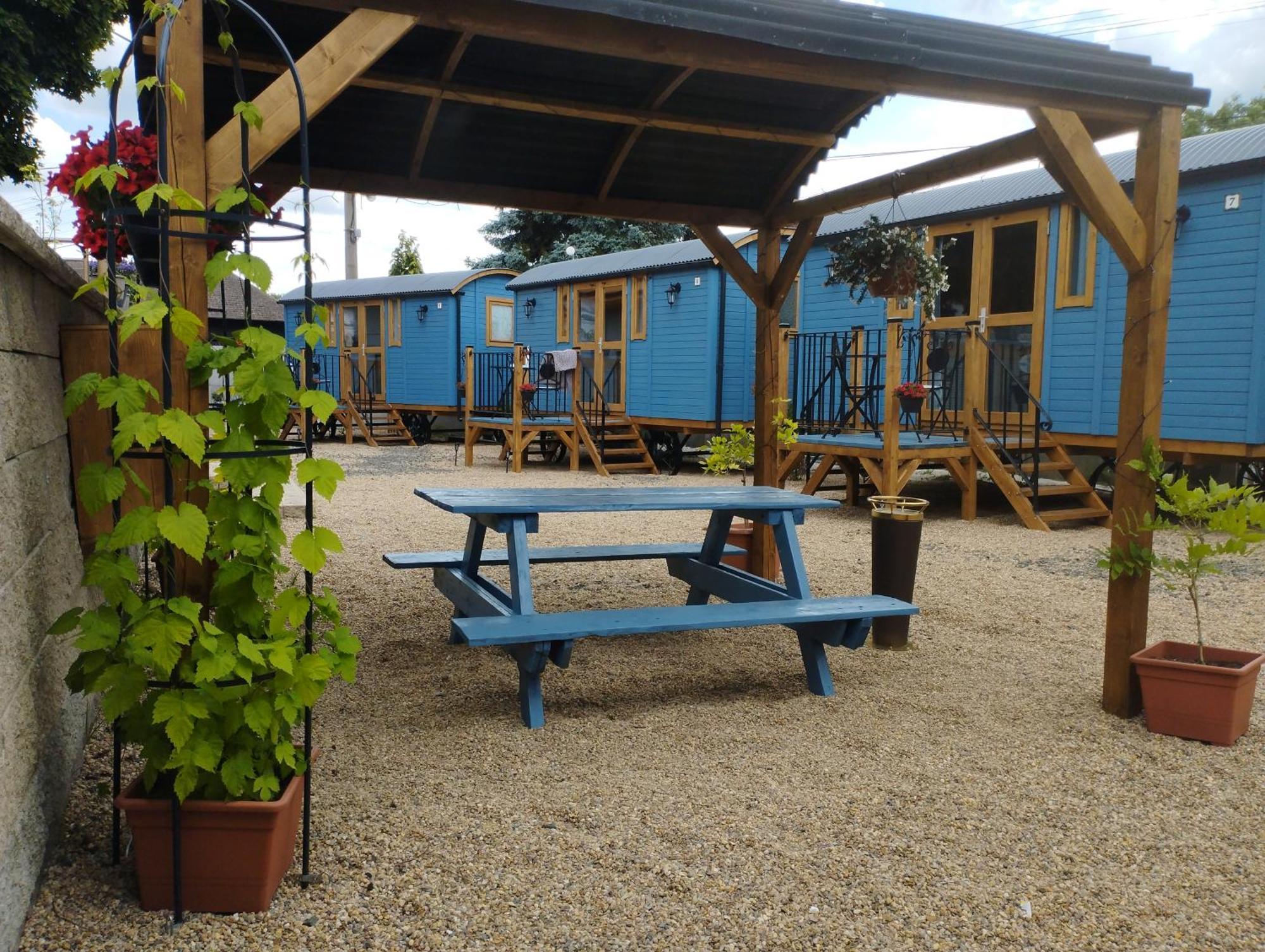 Penzion Restaurace U Helferu Libuň Buitenkant foto